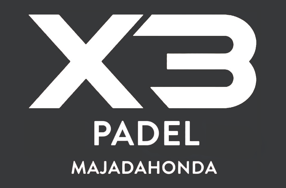 Logo del club 3x Padel Majadahonda en blanco y negro